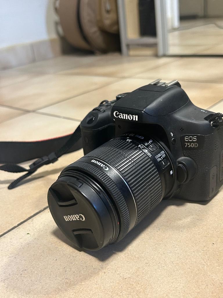 Canon EOS 750D + objectif 18-55m, Ophalen of Verzenden, Gebruikt, Spiegelreflex, Canon