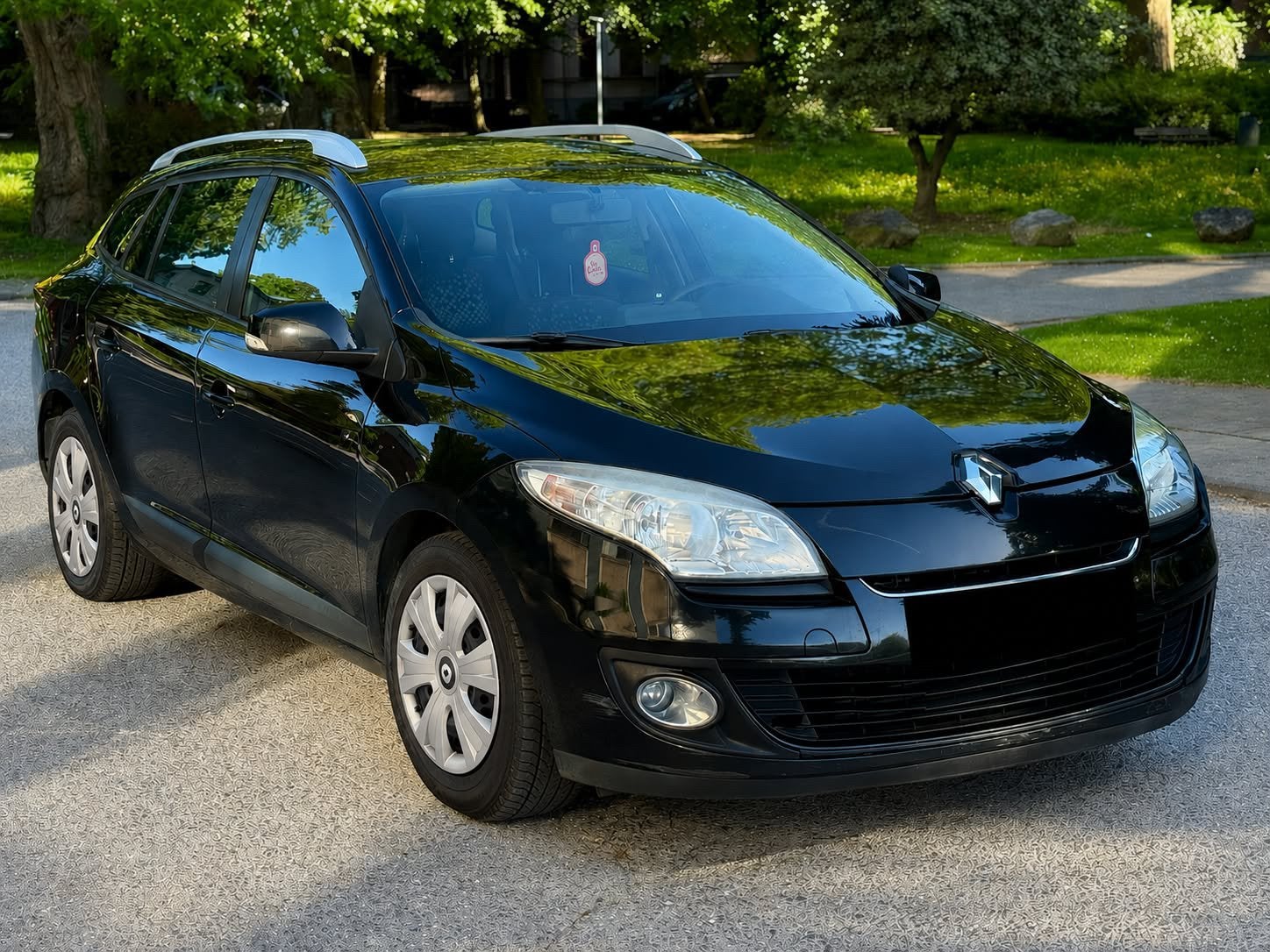 Renault Mégane 1.5 diesel 2012 90ch 260.000klm euro5, Auto's, Renault, Euro 5, Zwart, Bedrijf, 5 deurs