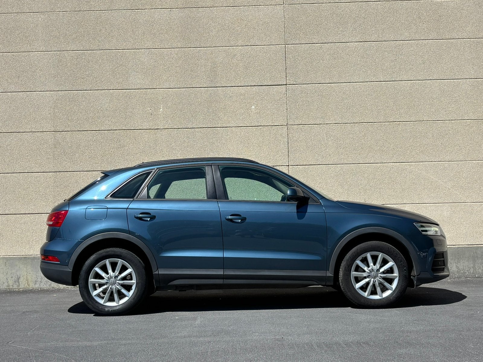 Audi Q3 1.4 TFSI S tronic Sport - 110.000 km - Leder - LED, Auto's, Audi, Automaat, Leder, Bedrijf, Achteruitrijcamera