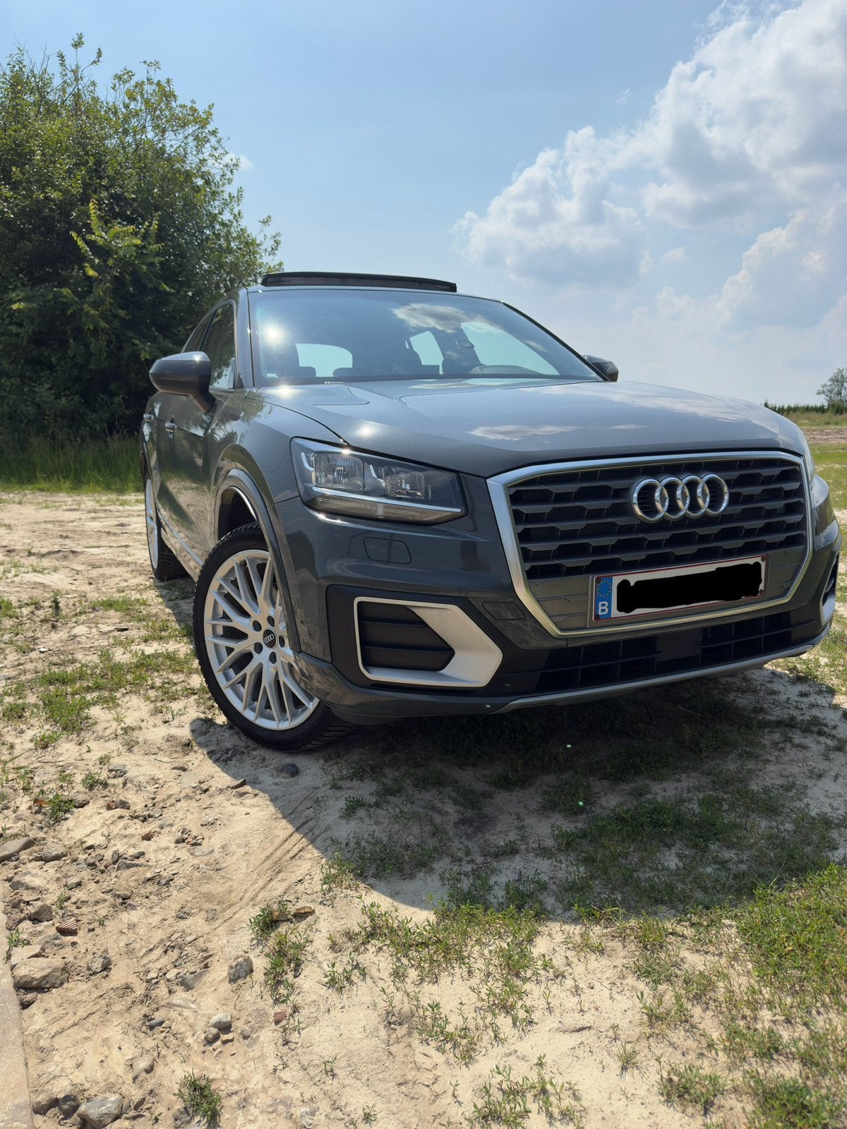 Audi Q2 1.6 TDI sport - Carplay + Android Auto, Autos, Cuir, Argent ou Gris, Achat, Boîte manuelle