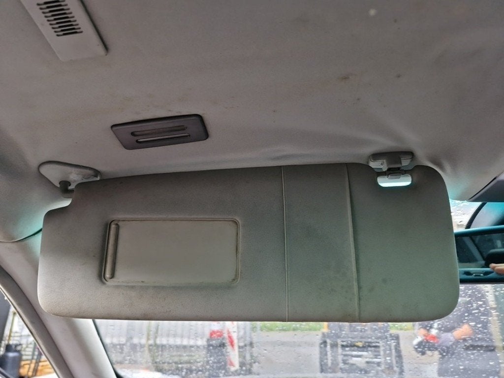 ZONNEKLEP BMW 7 serie (E65 / E66 / E67) (|51167017791|), Gebruikt, BMW, Petuelring 130
80809  München, DE, Bayerische Motoren Werke AG
