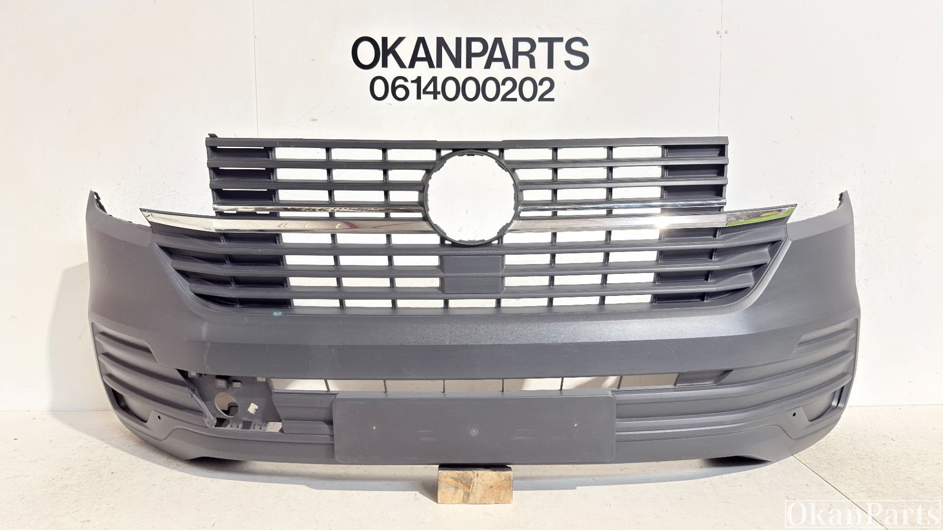 Volkswagen Transporter T6.1 voorbumper 7LA807221B, Info@fabrikant.eu, Bumper, Fabrikant BV, Gebruikt