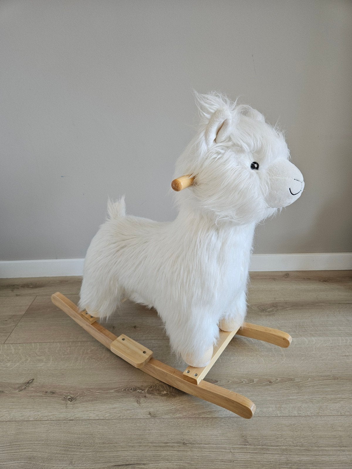 Bloomingville schommeldier (lama), Enlèvement