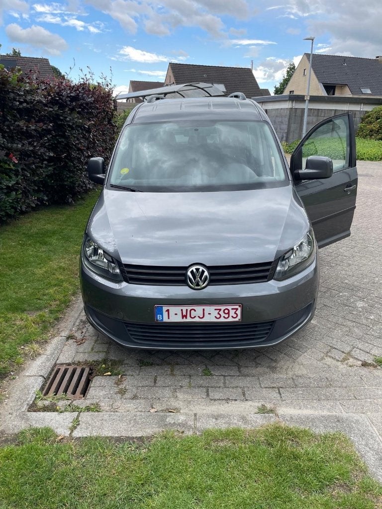 Volkswagen caddy, Achat, 7 places, Boîte manuelle, Entretenue par le concessionnaire