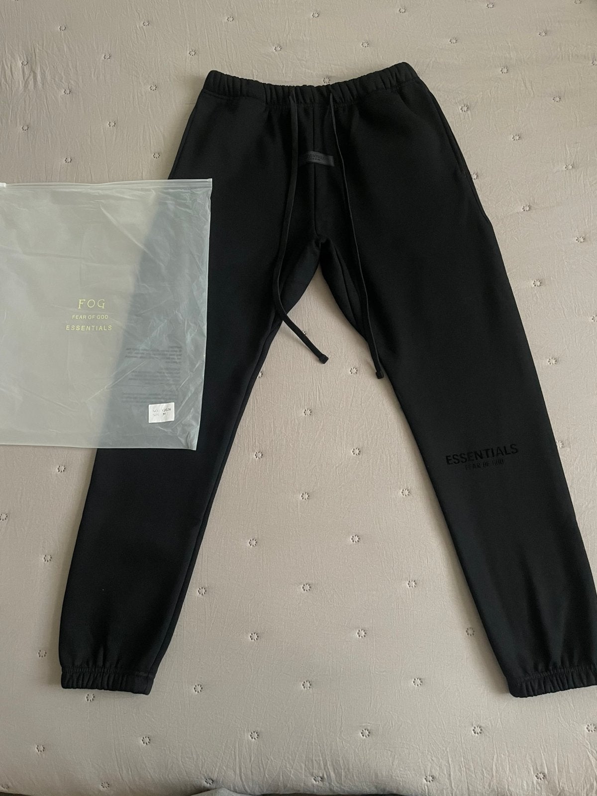 Fear of God Essentials Joggingbroek Sweatpants Zwart M, Ophalen of Verzenden, Nieuw, Maat 48/50 (M), Zwart