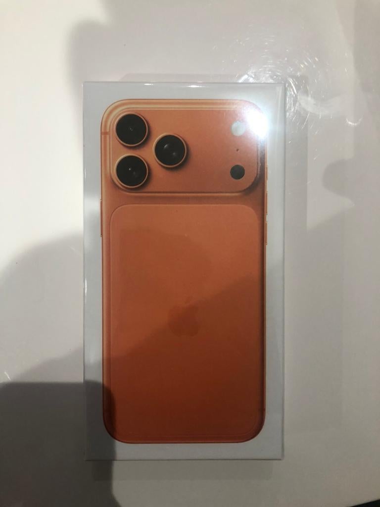 Hierbij verkoop ik mijn iPhone 17 pro Max nieuw in doos, Telecommunicatie, Mobiele telefoons | Hoesjes en Screenprotectors | Apple iPhone