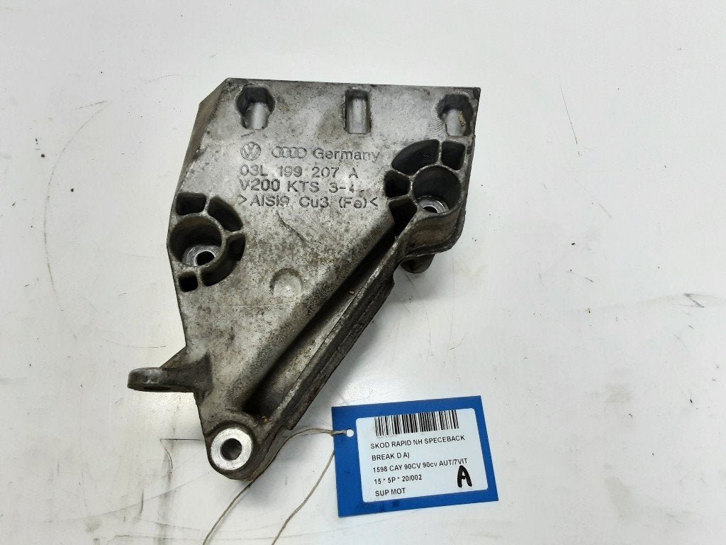 MONTAGE MOTEUR Skoda Rapid (01-2012/03-2022) (03L199207A), Mevr. I. Hauben, Utilisé, Skoda, Rue de l'Espoir 34 34
4030  GRIVEGNÉE, BE