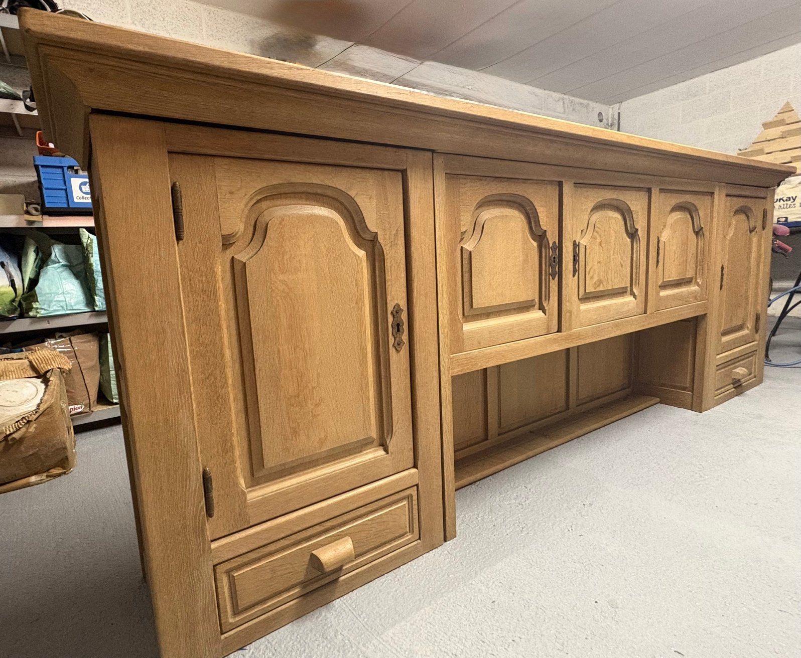 Grand meuble en chêne mssif, Maison & Meubles, 25 à 50 cm, 200 cm ou plus, Enlèvement, Utilisé