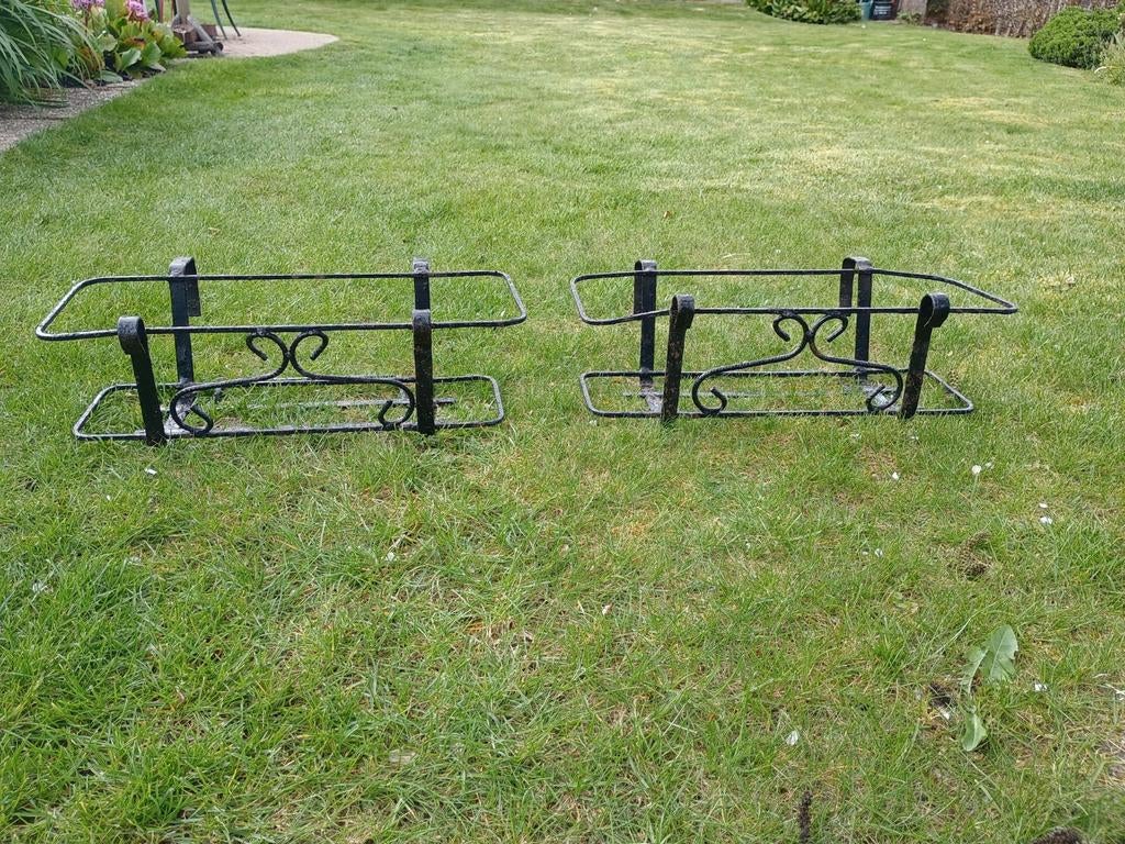 Vintage ijzeren bloembakhouders voor bakken van 50 cm, Enlèvement ou Envoi