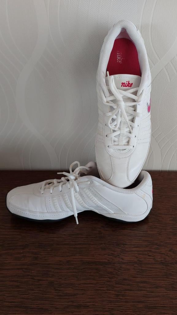 Bottes d'hiver Ambiorix Nike Marianne pour femmes, Enlèvement ou Envoi