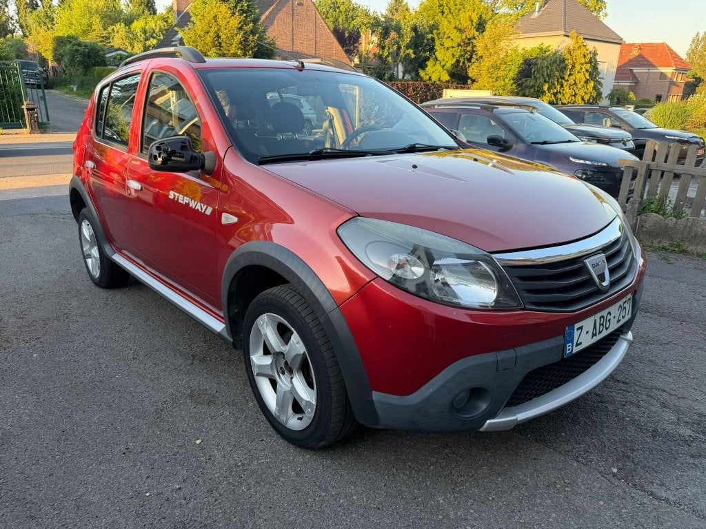 Dacia Sandero Sandero Stepway 1.6i Stepway, Auto's, Dacia, Voorwielaandrijving, https://public.car-pass.be/vhr/23af5be6-f4c2-4d73-8c0a-fcddc9037025