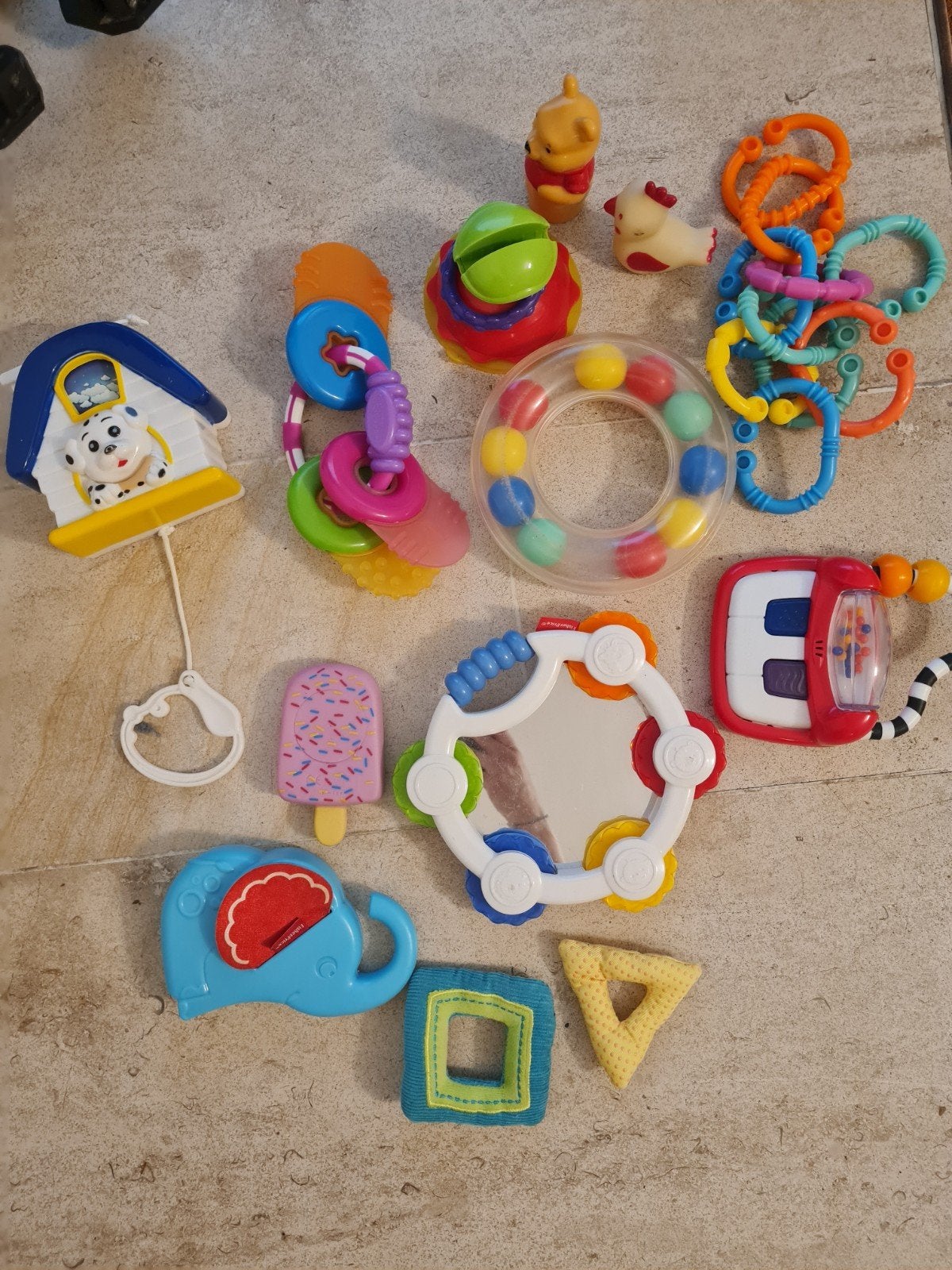 Jouets pour bébé à donner, Enfants & Bébés