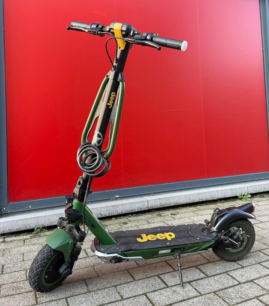 Jeep E-step scooter, Fietsen en Brommers, Ophalen, Gebruikt, Elektrische step (E-scooter), Jeep