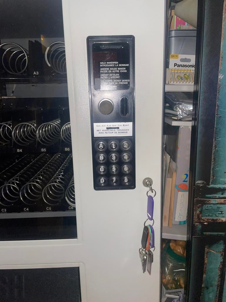 Snoepautomaat, Ophalen, Gebruikt