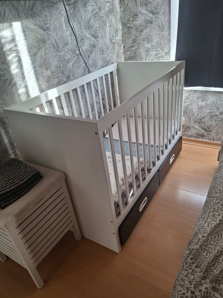 Babybed met 2 lades, Ophalen, Gebruikt, Wieg