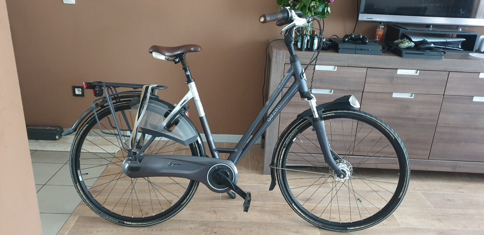 Damesfiets Gazelle eclipse 28 inch, Fietsen en Brommers, Ophalen, Versnellingen, Zo goed als nieuw, Schijfrem