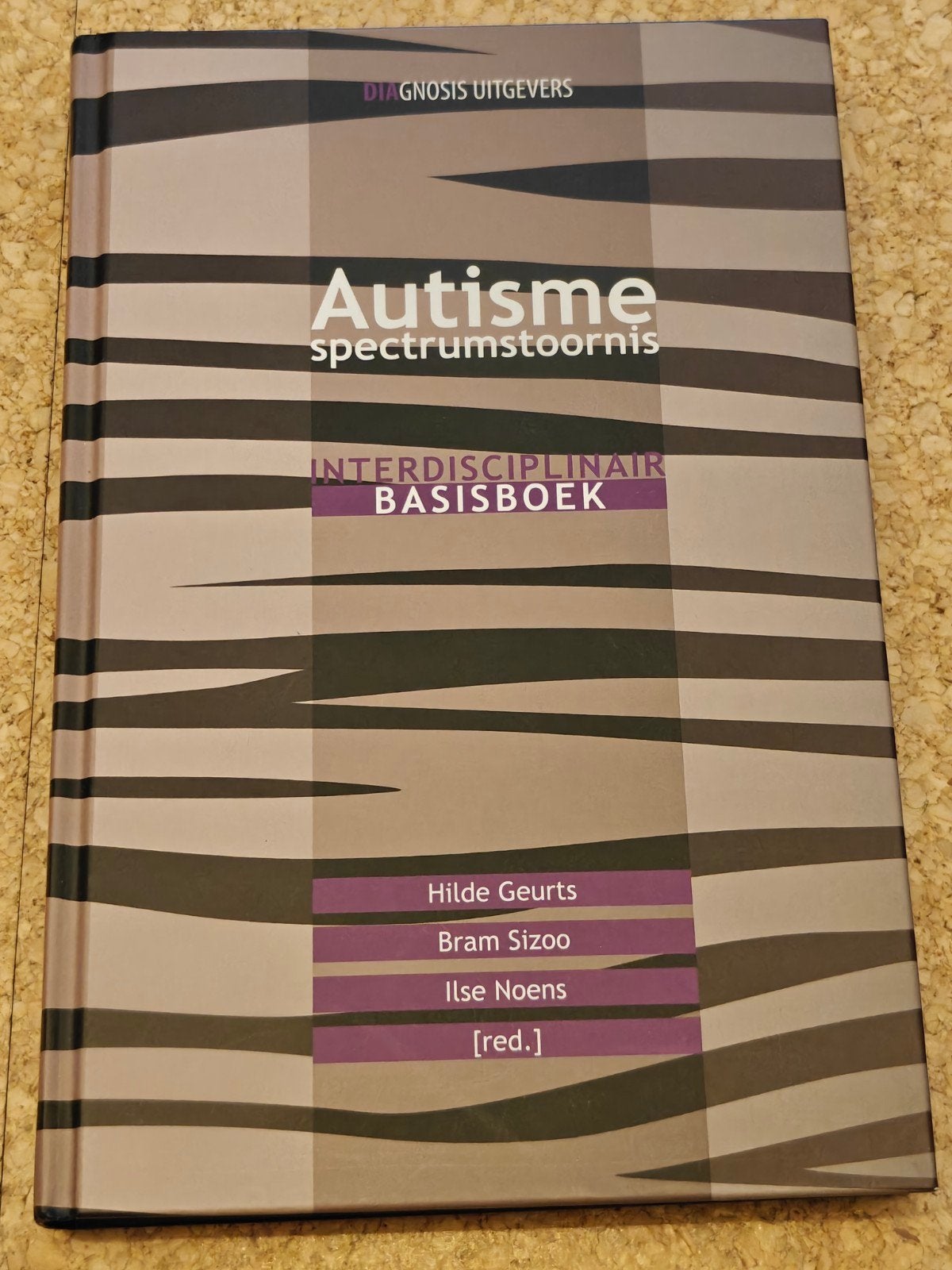 Boek: autisme spectrum stoornis, Boeken, Ophalen, Zo goed als nieuw