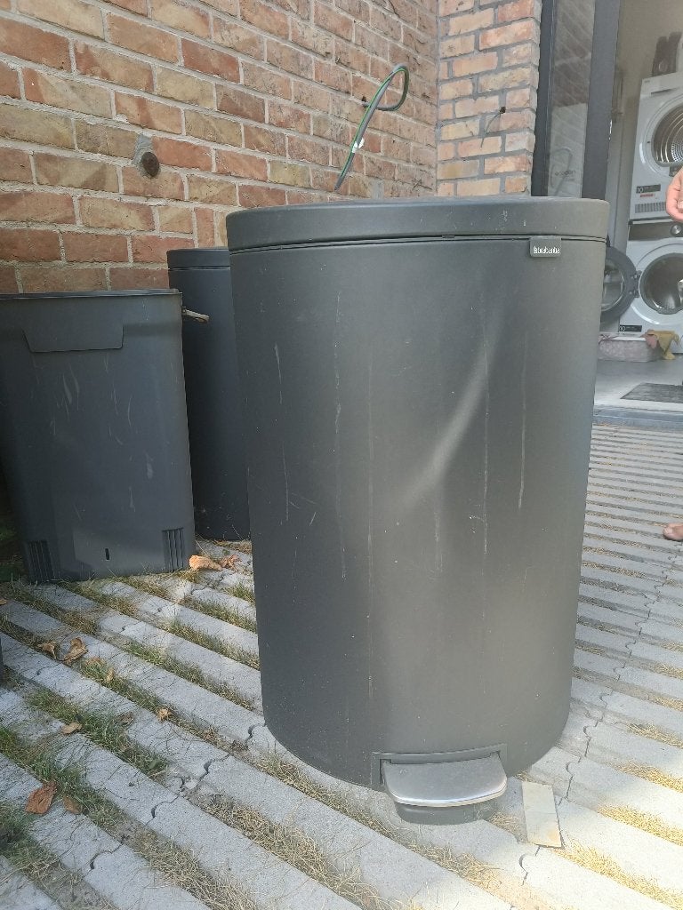 Vuilnisbak Brabantia, Ophalen, Zo goed als nieuw, Met pedaal