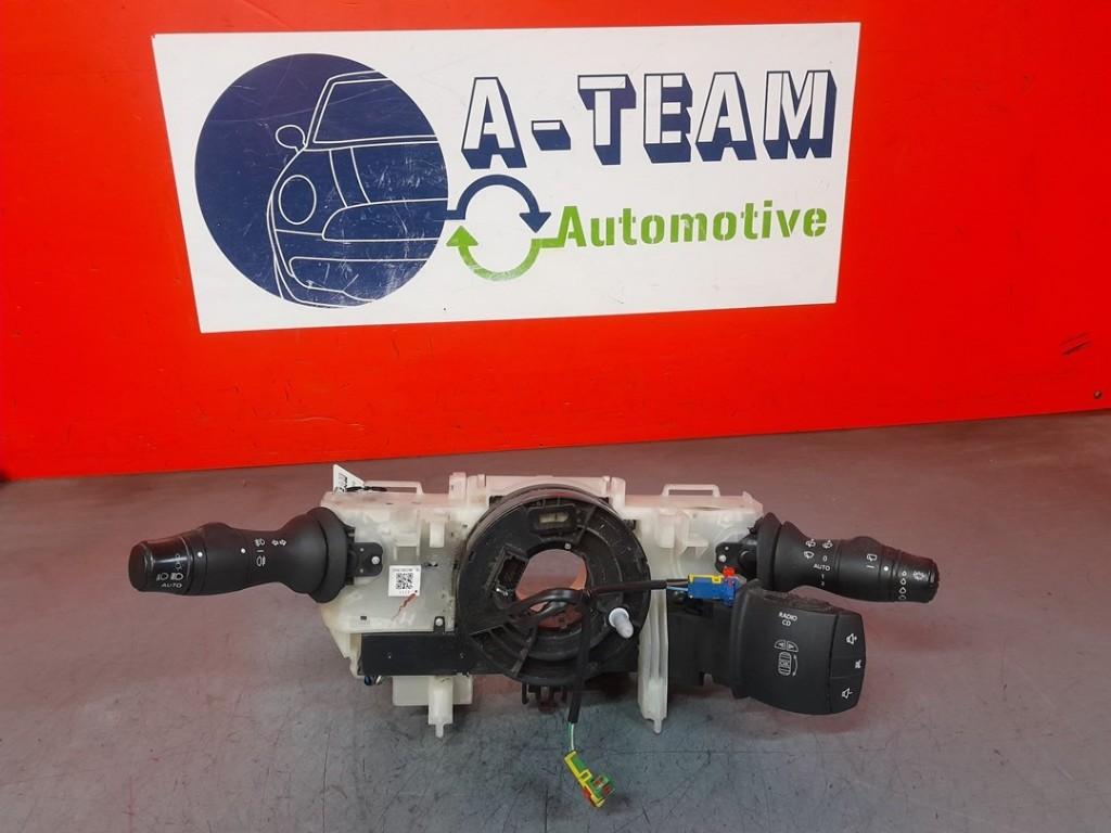 COMBINE COMMODO Megane III Grandtour (KZ) (255670019R), Utilisé, Renault