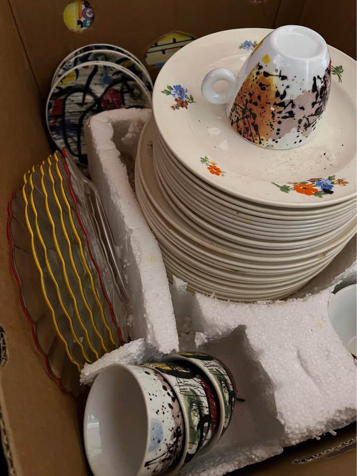 borden en tassen, Huis en Inrichting, Ophalen, Zo goed als nieuw, Bord(en)