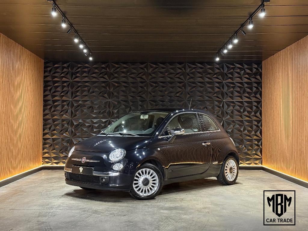 ✅ Fiat 500 1.2i Lounge GARANTIE Airco Pano Navi Parksensor, Voorwielaandrijving, 4 zetels, Stof, Zwart