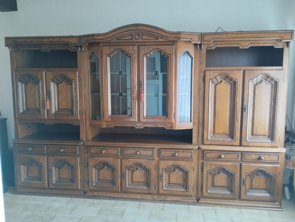 Salon met driedelige wandkast, tafel met stoelen en tv-kast, Huis en Inrichting, Complete inboedels, Ophalen