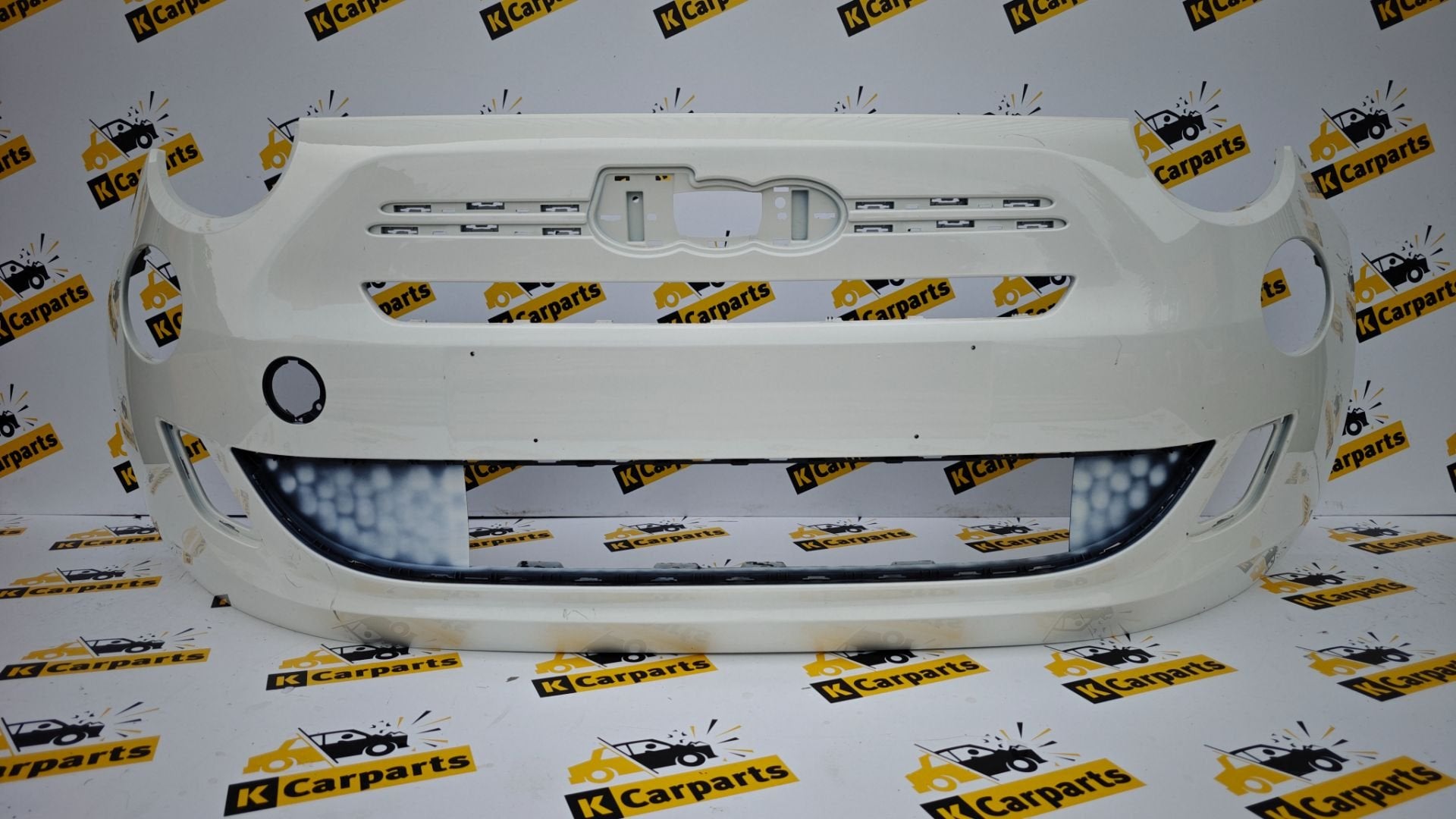 Pare-chocs avant Fiat 500 E, r f rence 735805926, d'origine, Pare-chocs, Stellantis Europe S.p.A., Info@stellantis.com, Utilisé