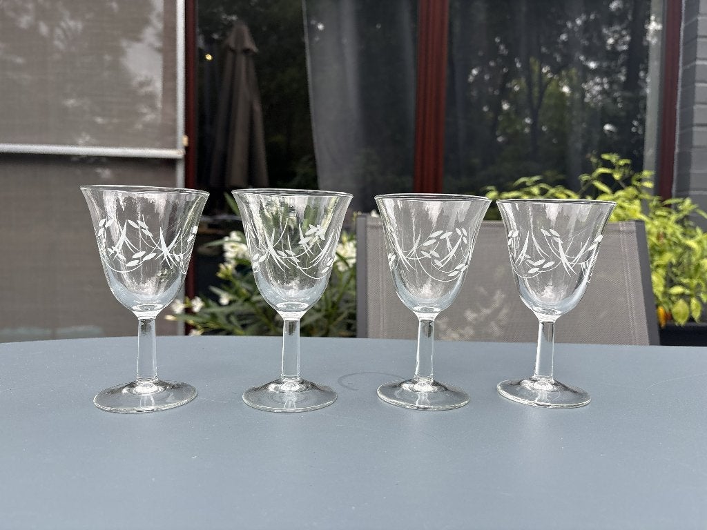 Set van 4 Vintage Geëtste Water- / Wijnglazen – Bladmotief, Enlèvement ou Envoi