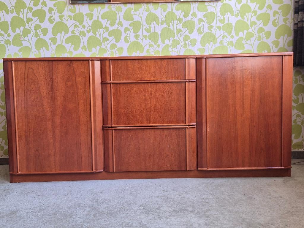 Art. 844 VENTURA - Commode, 3 ou 4 tiroirs, 150 à 200 cm, Comme neuf, Enlèvement
