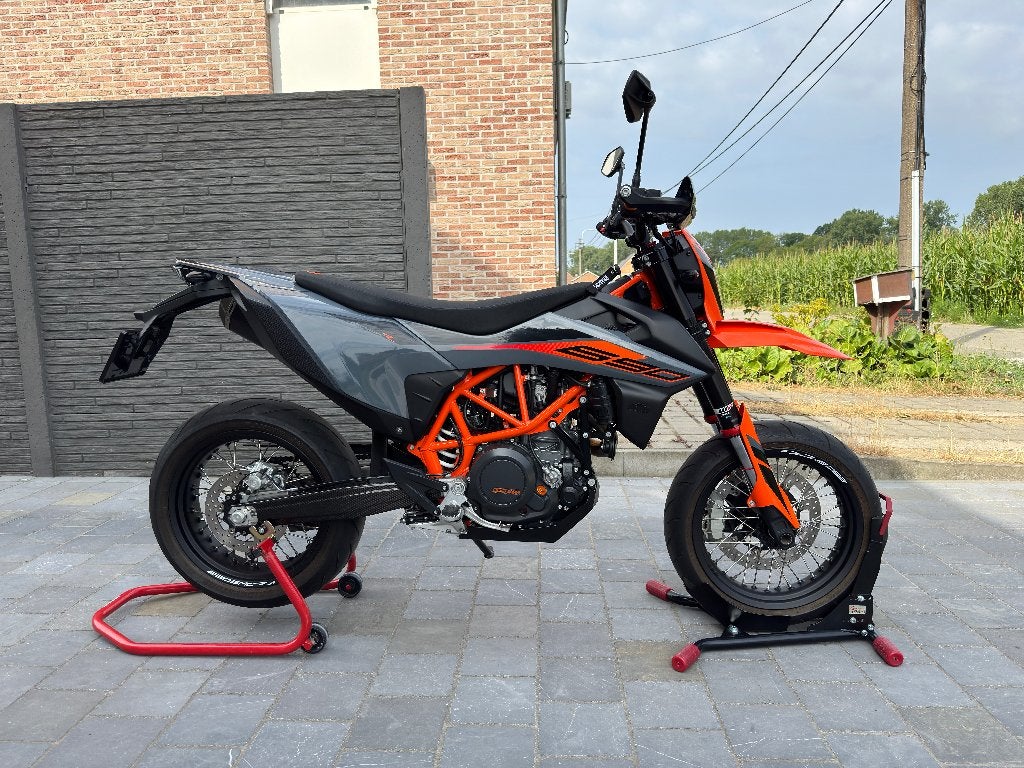 2022 KTM 690 SMC-R, Motos, Échappement sport, Permis Moto A, Occasion, Plus de 35 kW