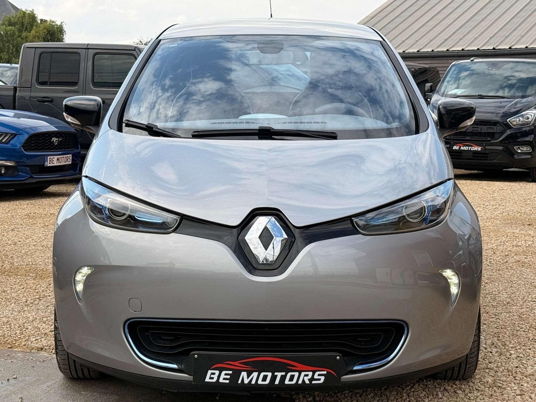 Renault ZOE Q210 43KW - 22 kWh - 88CV - R240 *BATTERIE ACHET, Auto's, Stof, Regensensor, 65 kW, 5 deurs