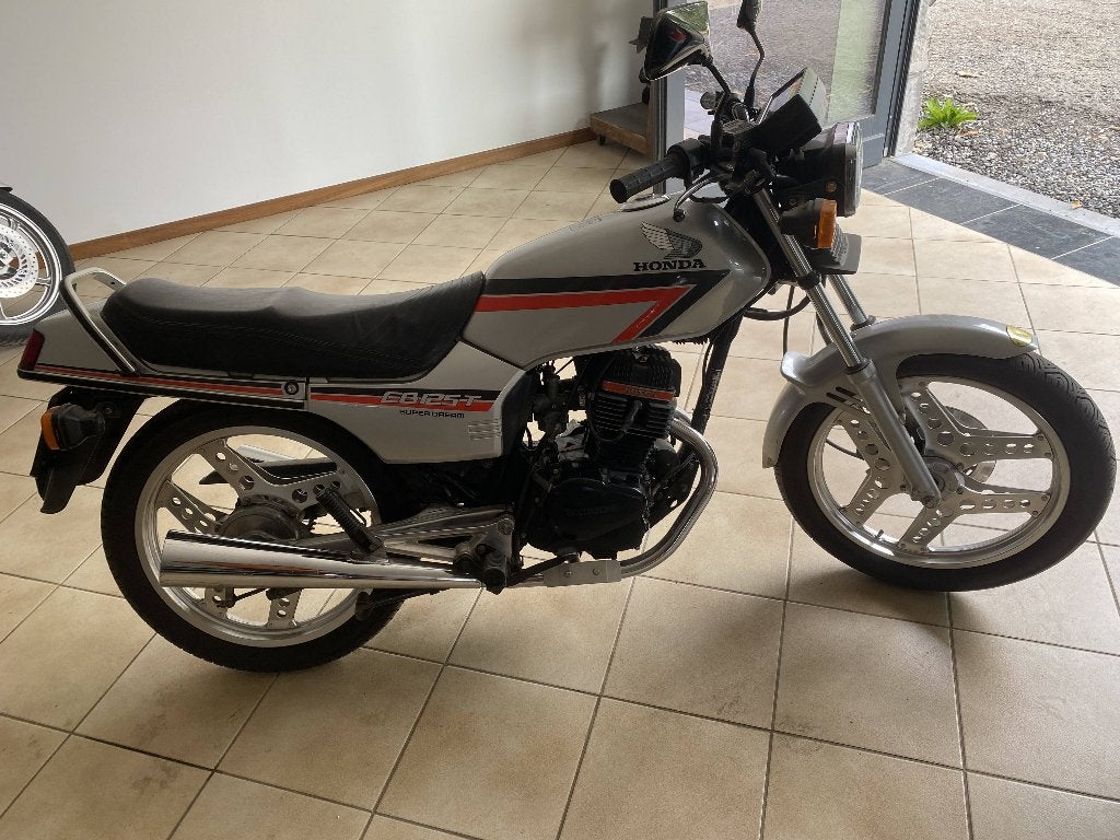 Honda Twin, Motoren, Motoren | Honda, 2 cilinders, Occasion, Motorrijbewijs A, Particulier