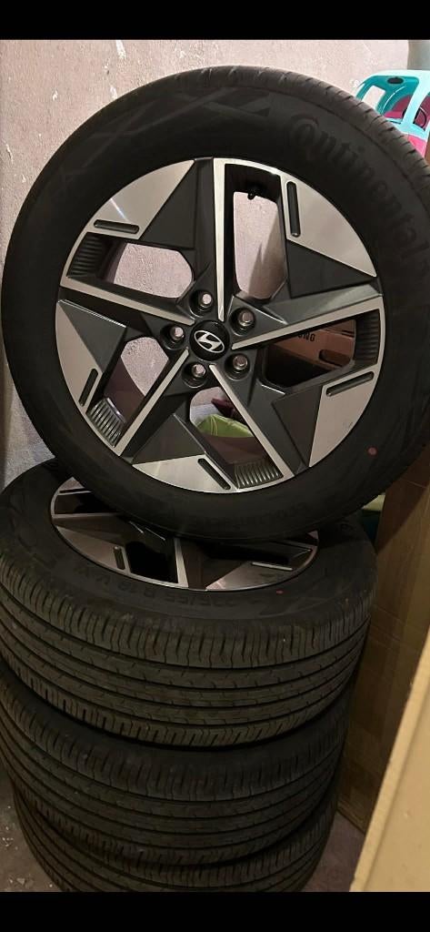 Originele Hyundai Tucson velgen + zomerbanden 18 inch, Auto-onderdelen, Banden en Velgen, Ophalen, 18 inch, Banden en Velgen, Nieuw