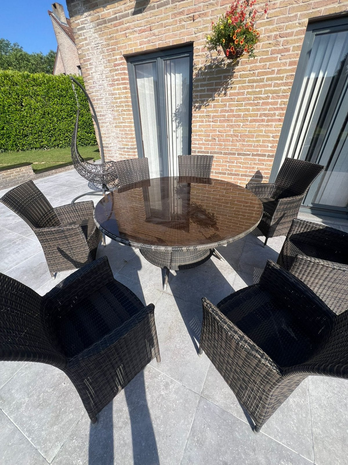 Table ronde et 8 chaises fauteuils, Enlèvement, Comme neuf, Rotin