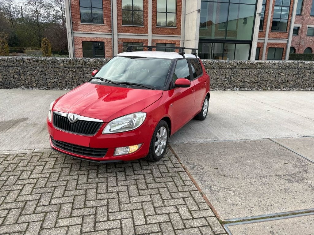SKODA FABIA, Autos, Skoda, Rouge, Euro 5, Achat, Entreprise