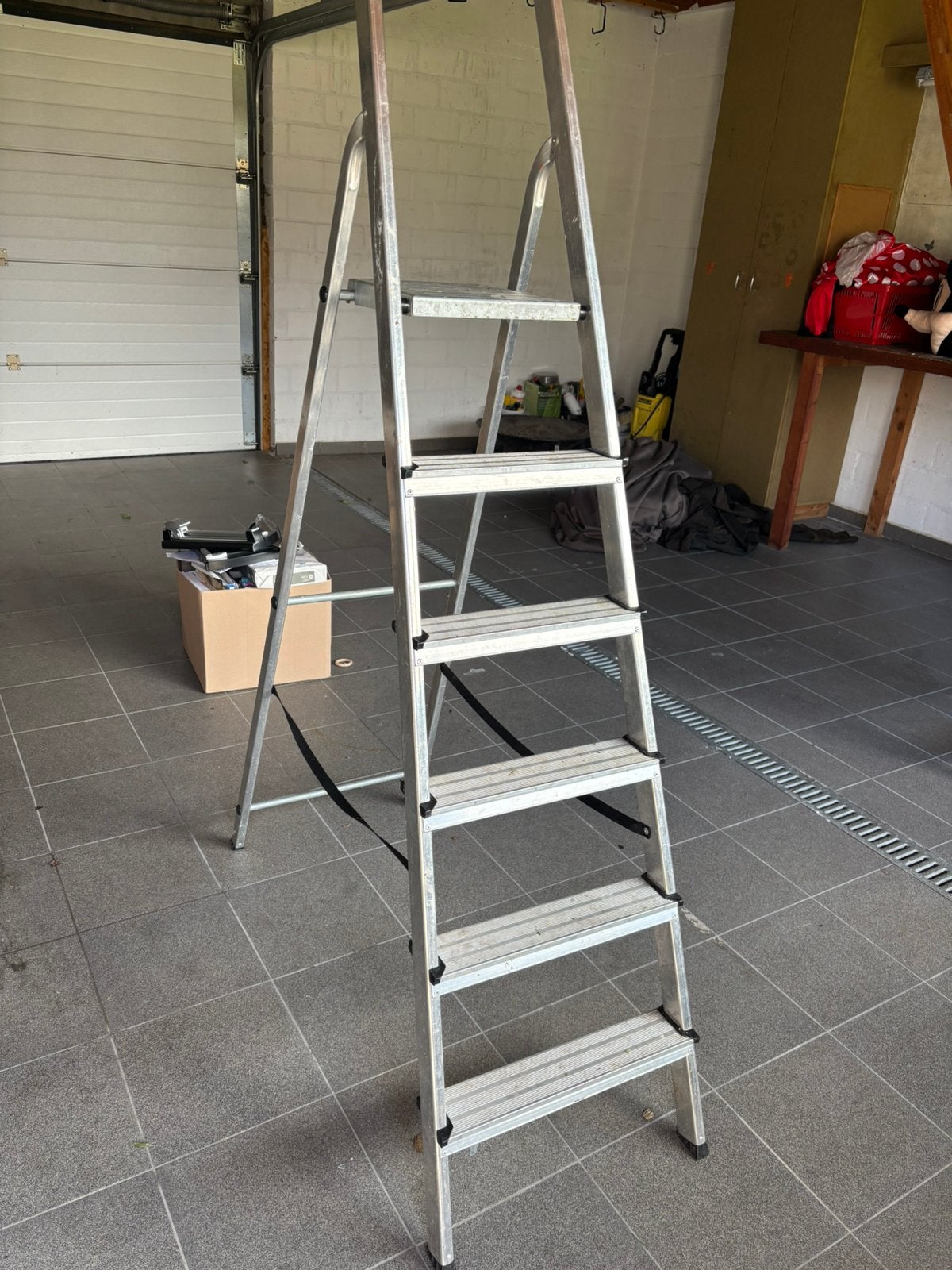 Aluminium ladder 6 treden, Enlèvement, Comme neuf, Échelle