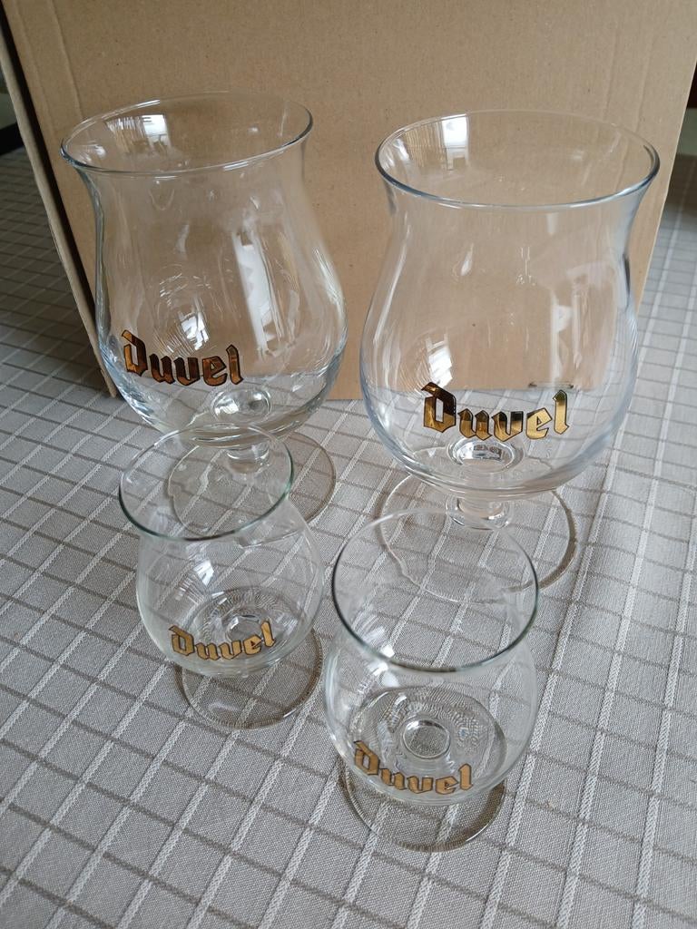 2 duvel glazen, 2 mini duvel glaasjes collector's item, Verzamelen, Ophalen of Verzenden