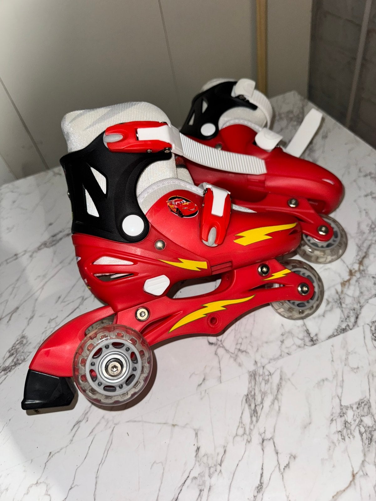 Skates van het merk Cars, maat 27-28-29-30, Ophalen, Zo goed als nieuw