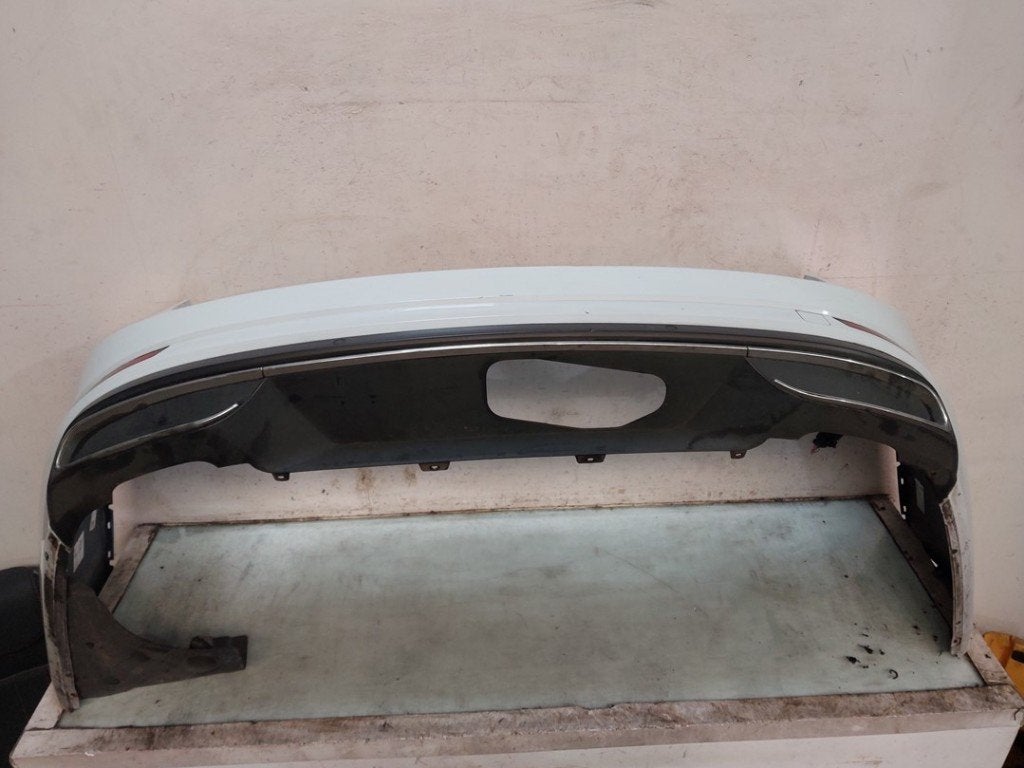 BUMPER ACHTER Skoda Superb Combi (3V5) (|3V9807421|), Auto-onderdelen, Gebruikt, Info@skoda-auto.de, Bumper, Max-Planck-Straße  3-5
64331  Weiterstadt, DE