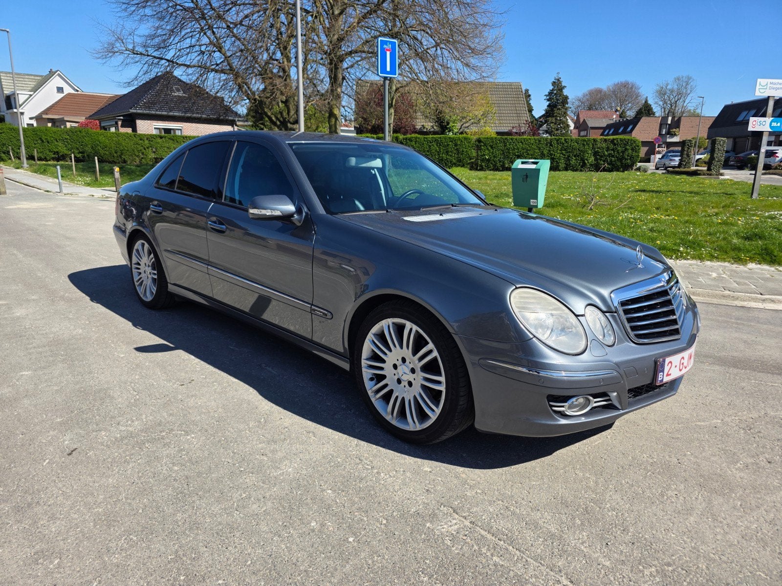 Mercedes e280 w211 10/2007 essence v6 253km

Année 2007, Autos, Cuir, Achat, Automatique, Particulier
