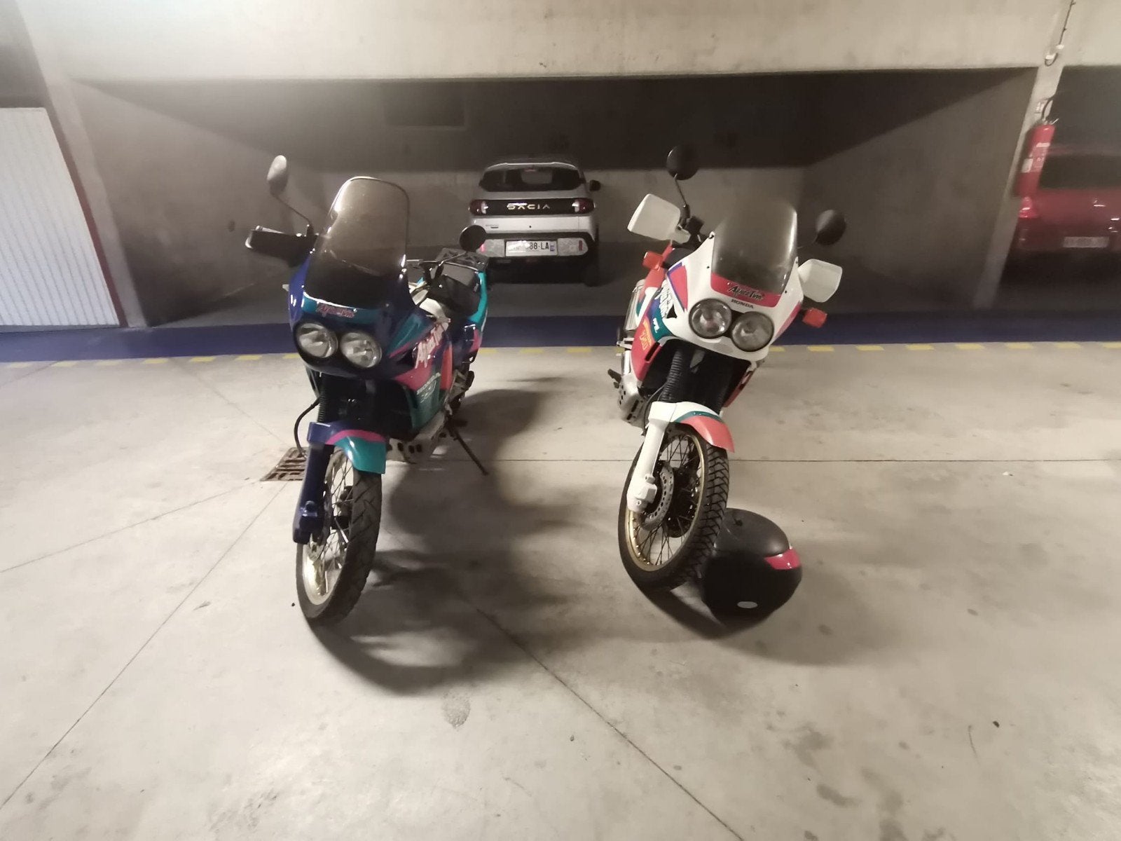Honda Africa twin xrv 750 rd04, Motoren, Motoren | Honda, 750 cc, 2 cilinders, Motorrijbewijs A, Handgeschakeld