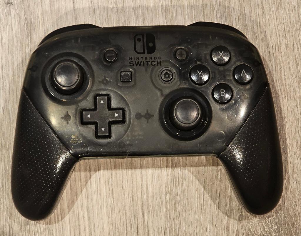 Nintendo Switch Pro Controller, Games en Spelcomputers, Spelcomputers | Nintendo Consoles | Accessoires, Gebruikt, Overige controllers