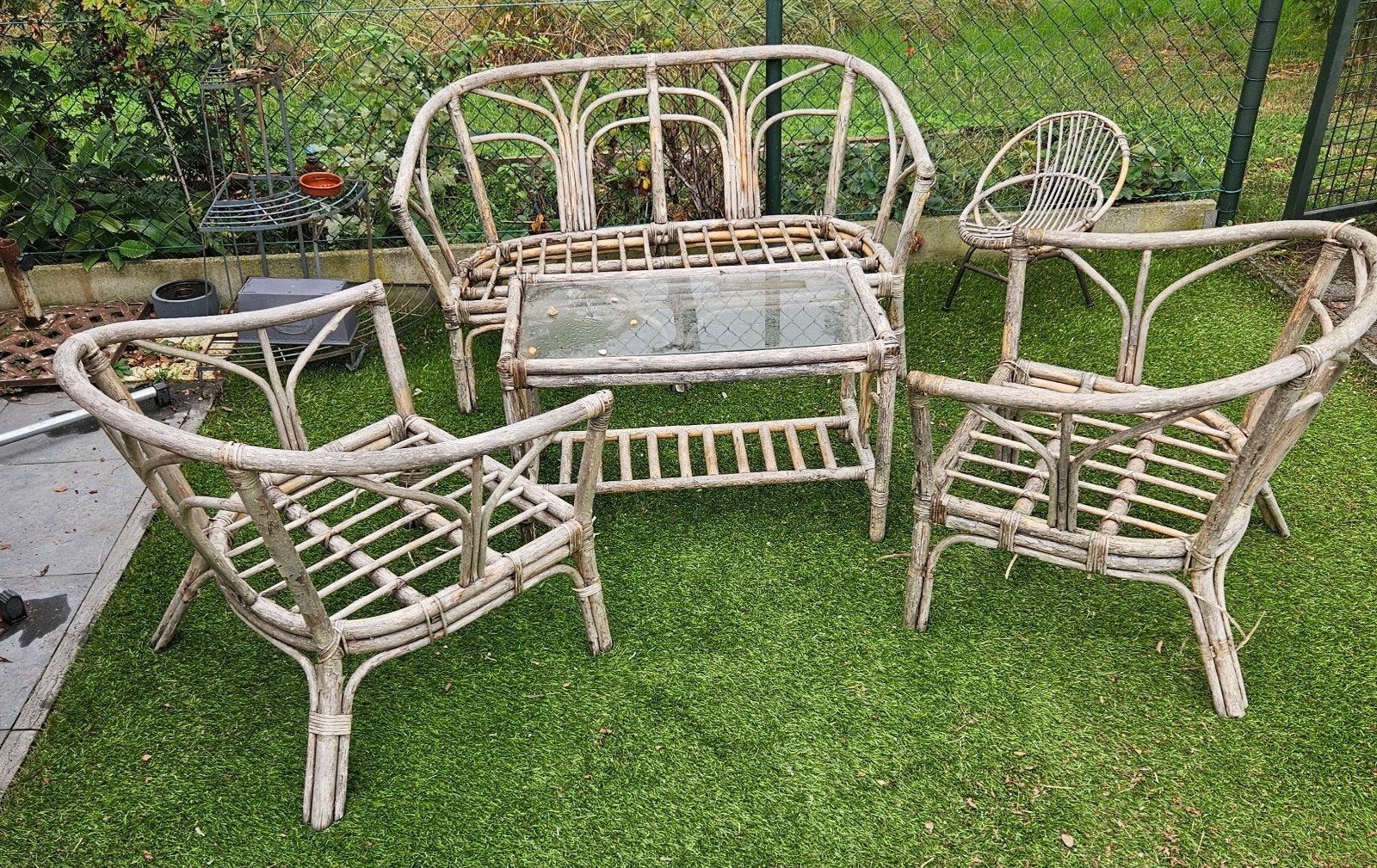Tuinset mag gratis weg, kan wel wat liefde gebruiken, Tuin en Terras, Ophalen