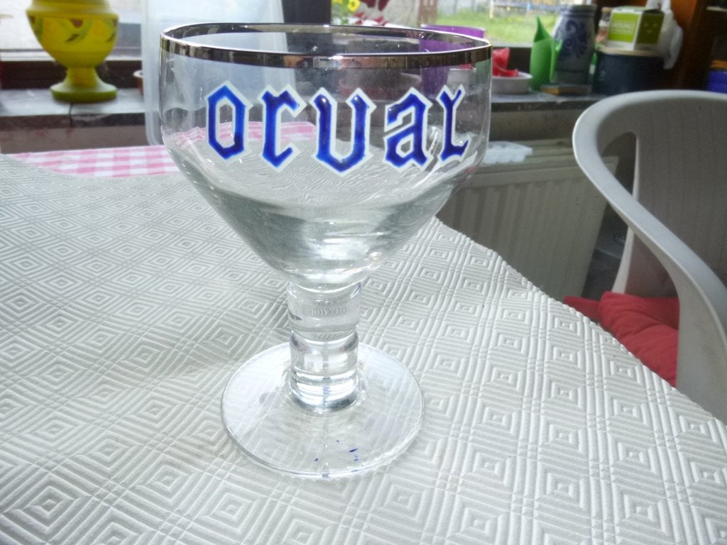 Oud geëmailleerd Orval bierglas, Verzamelen, Ophalen, Zo goed als nieuw, Glas of Glazen, Overige merken