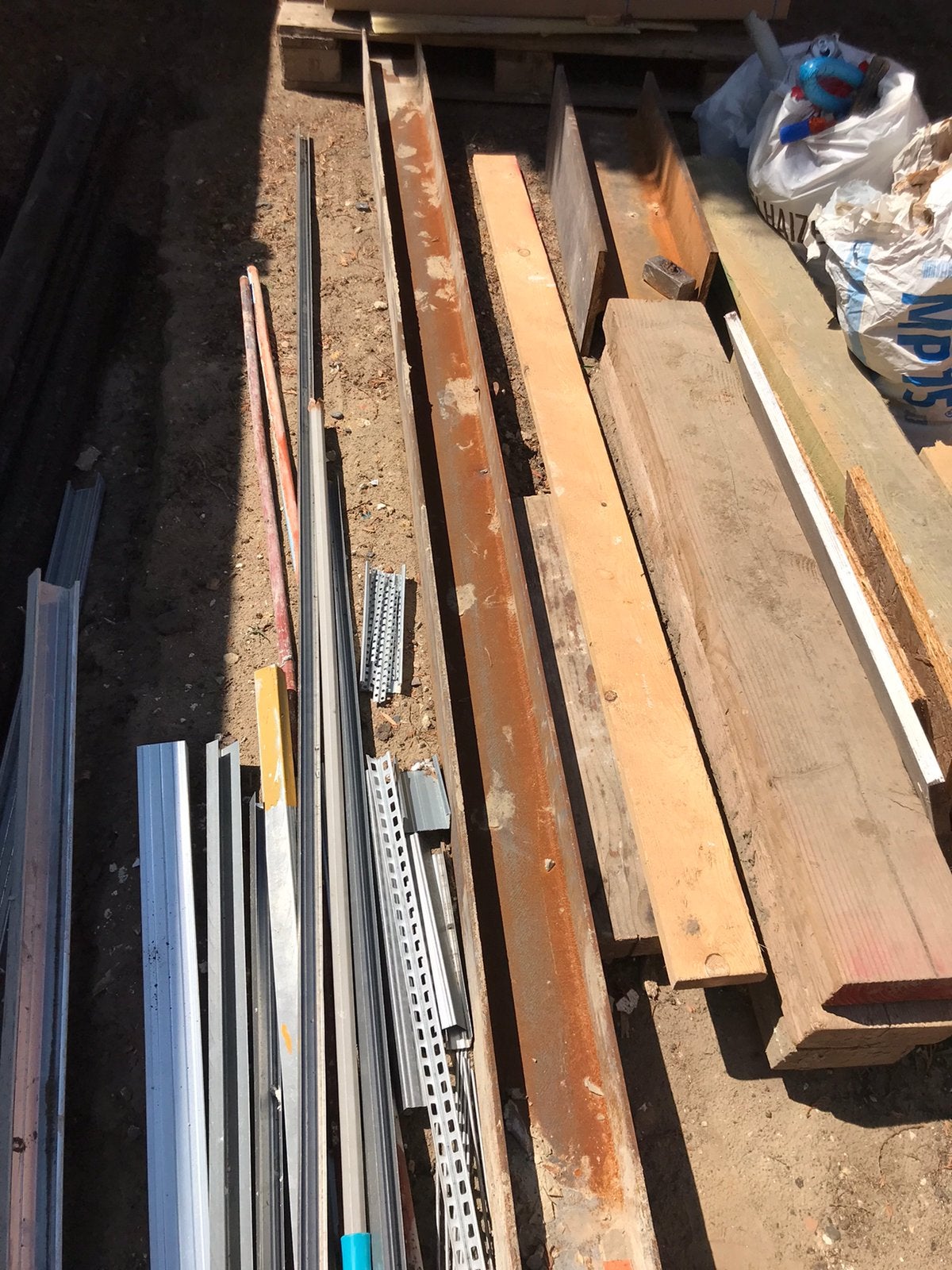 IPE 2,70L x 14B x 13,5H 1stuk poutrel, Doe-het-zelf en Bouw, Ophalen of Verzenden, Zo goed als nieuw