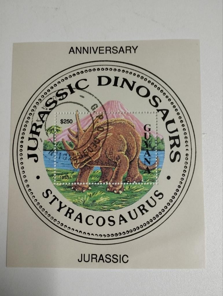 Een postzegelblok over Jurassic dinosaurussen kleur verschil, Timbres & Monnaies, Timbres | Antilles néerlandaises, Enlèvement