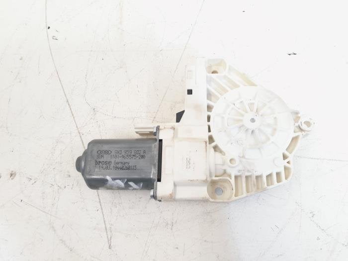 Moteur de vitre portière d'un Audi A4, -, 3 mois de garantie, Audi, Utilisé