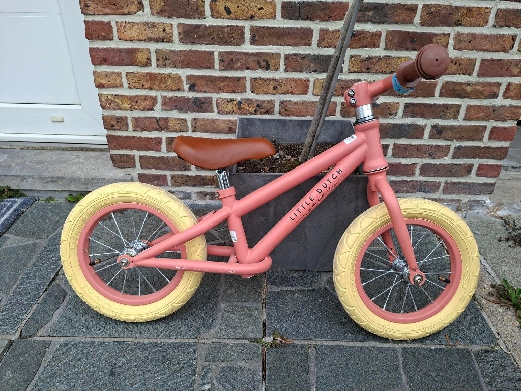 Little Dutch roze loopfiets, Kinderen en Baby's, Speelgoed | Buiten | Voertuigen en Loopfietsen, Ophalen, Zo goed als nieuw, Loopfiets