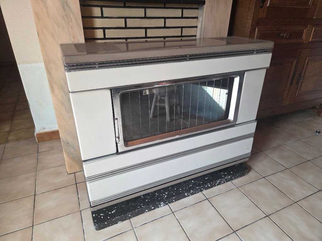 Mazout kachel, Huis en Inrichting, Kachels, Ophalen, Gebruikt, Overige brandstoffen, Petroleumkachel