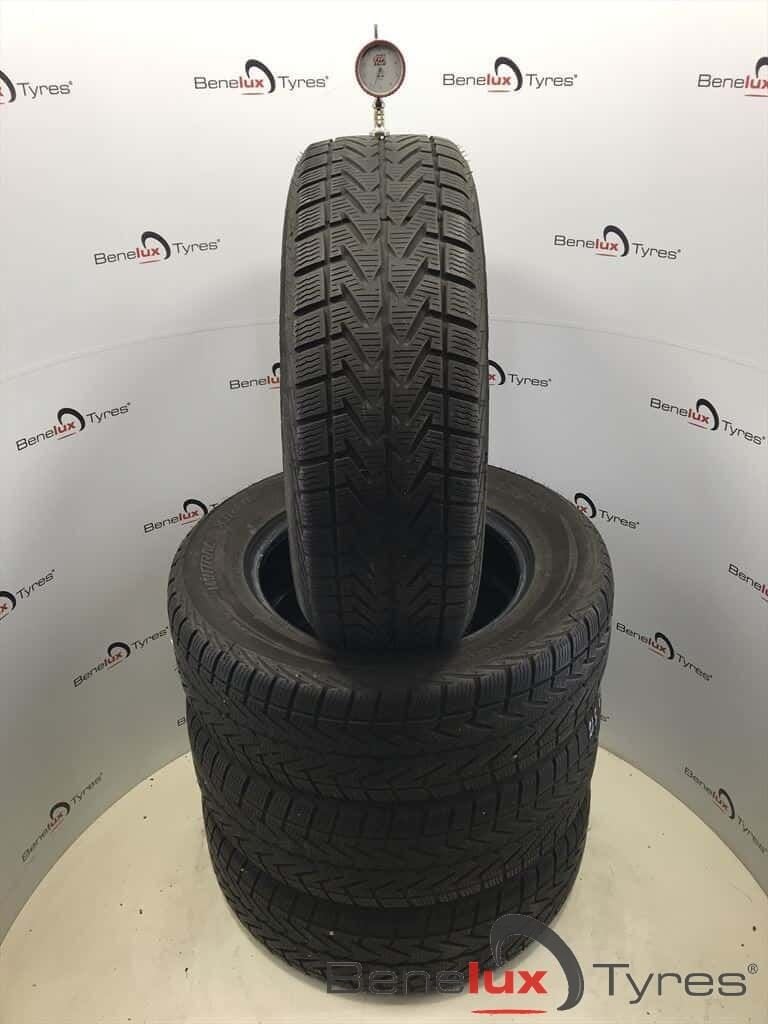 winter 215/65R16 98H Vredestein Wintrac 215/65 R16 215/65/16, -, 16 pouces, -, Pneu(s)